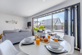 1 Challacombe - Luxury Apartment at Byron Woolacombe, only 4 minute walk to Woolacombe Beach!